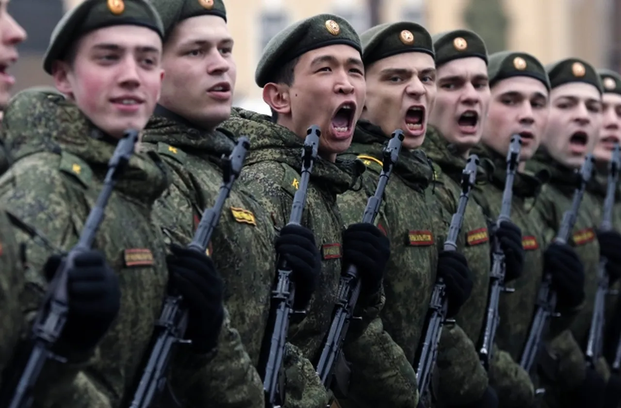 Лондон: Русия ограничава правата на лицата, укриващи се от военна служба
