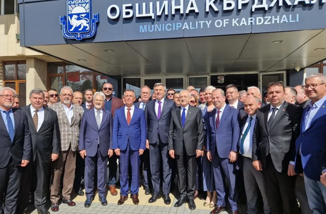 Основният съперник на Ердоган е в България