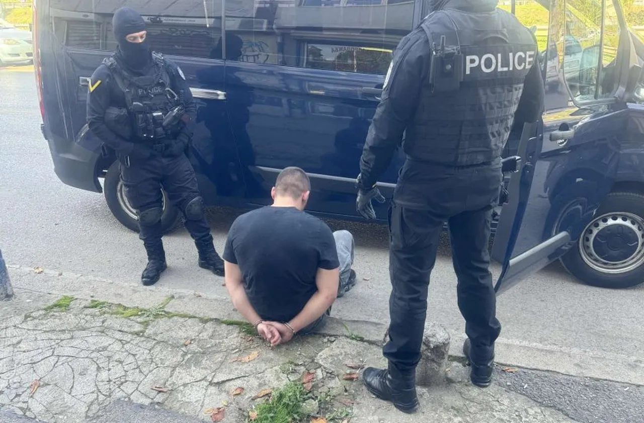 Ексклузивно в News24sofia.eu! Разбитата лихварска банда в София за събиране на дългове за бързи кредити, изнасилват роми с кочани царевица и бутилки, за да връщат дългове (СНИМКИ/ВИДЕО)