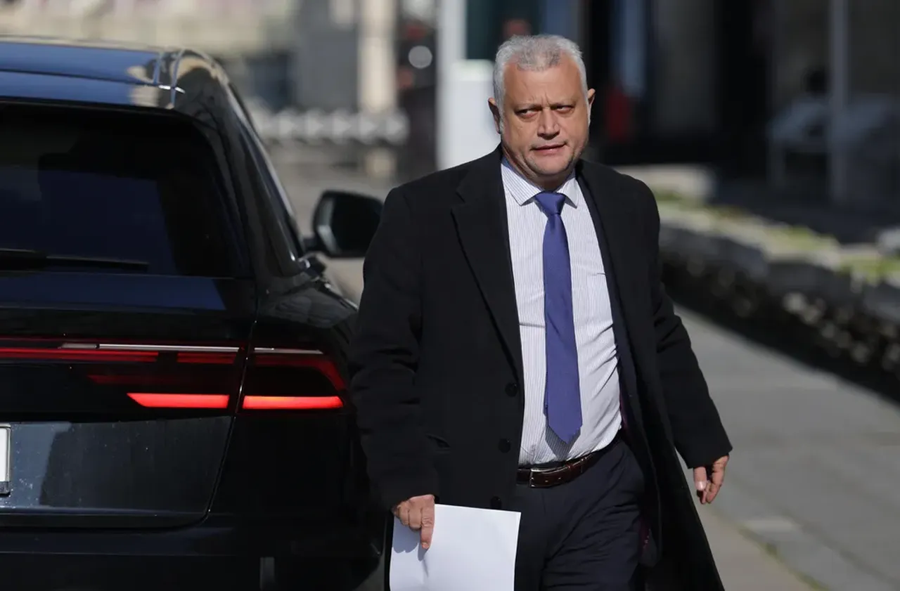 МВР разкри кой е "хрупал сиренце" от мандрата на Петьо Еврото