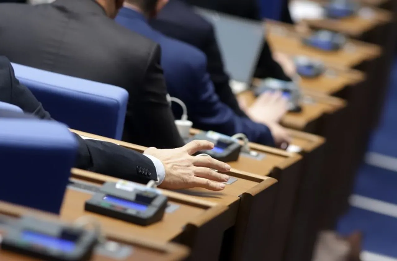 Политически трус в парламента: Искат спешно скъсване на военната сделка с Украйна
