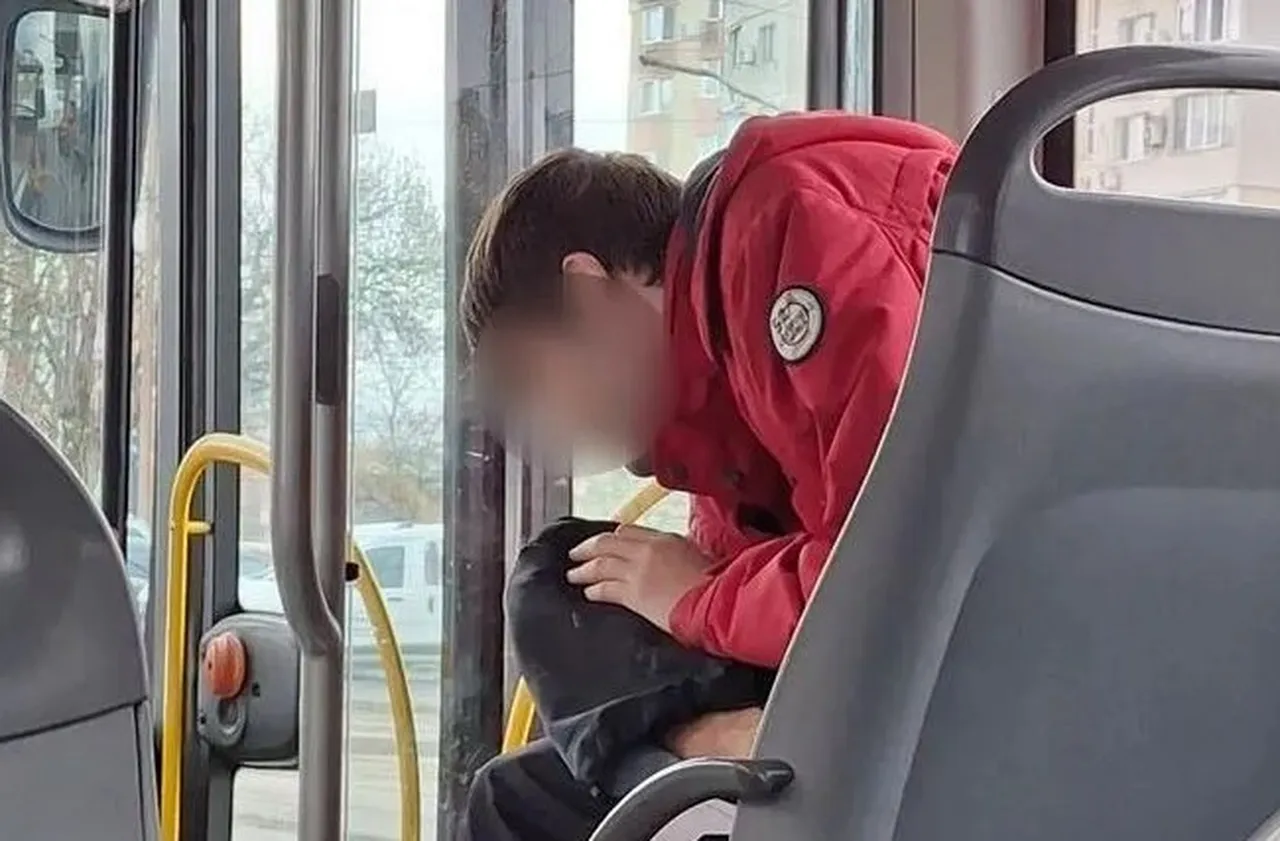 Паника в София: Агресивен мъж с минало на нападения отново се движи свободно