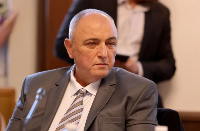 „Осемте джуджета“ отново на дневен ред: Данни за връзки в прокуратурата и тежки обвинения за политизация
