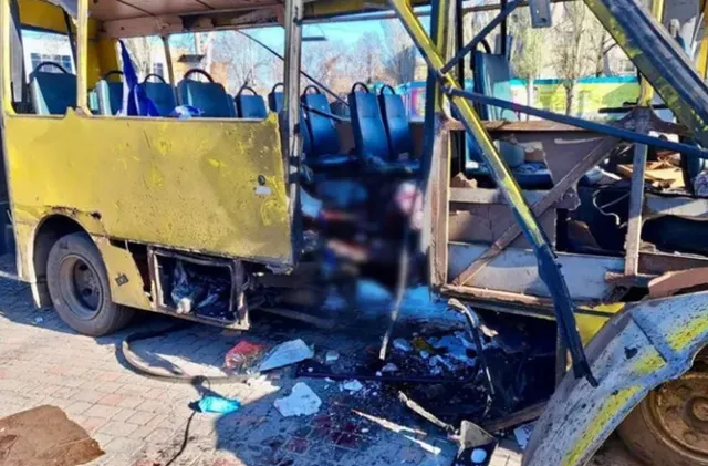 Трима убити при руска атака с дрон срещу градски автобус в Днепропетровска област
