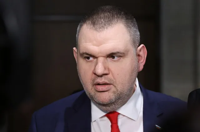 КРАЙ НА ЕДНА ЕПОХА: ДПС без нито един агент на ДС в листите за парламента