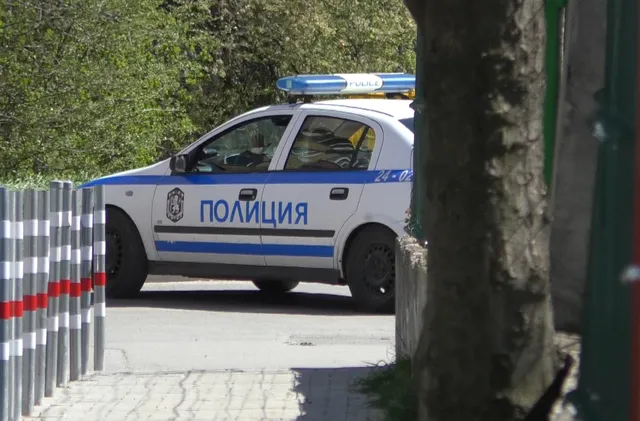 ЕКШЪН В 101 СУ „Бачо Киро“ В КВ. „НАДЕЖДА“: Любовен триъгълник подпали масов бой между непълнолетни (ВИДЕО)