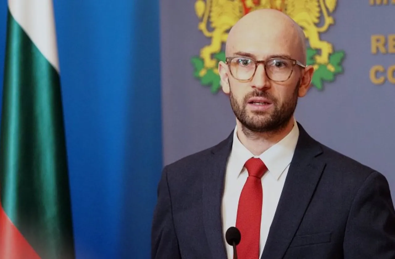 МФ с тревога: Над 4 млрд. евро авансови плащания