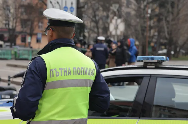 Лек пътен инцидент затрудни движението в квартал „Младост 3“ в София