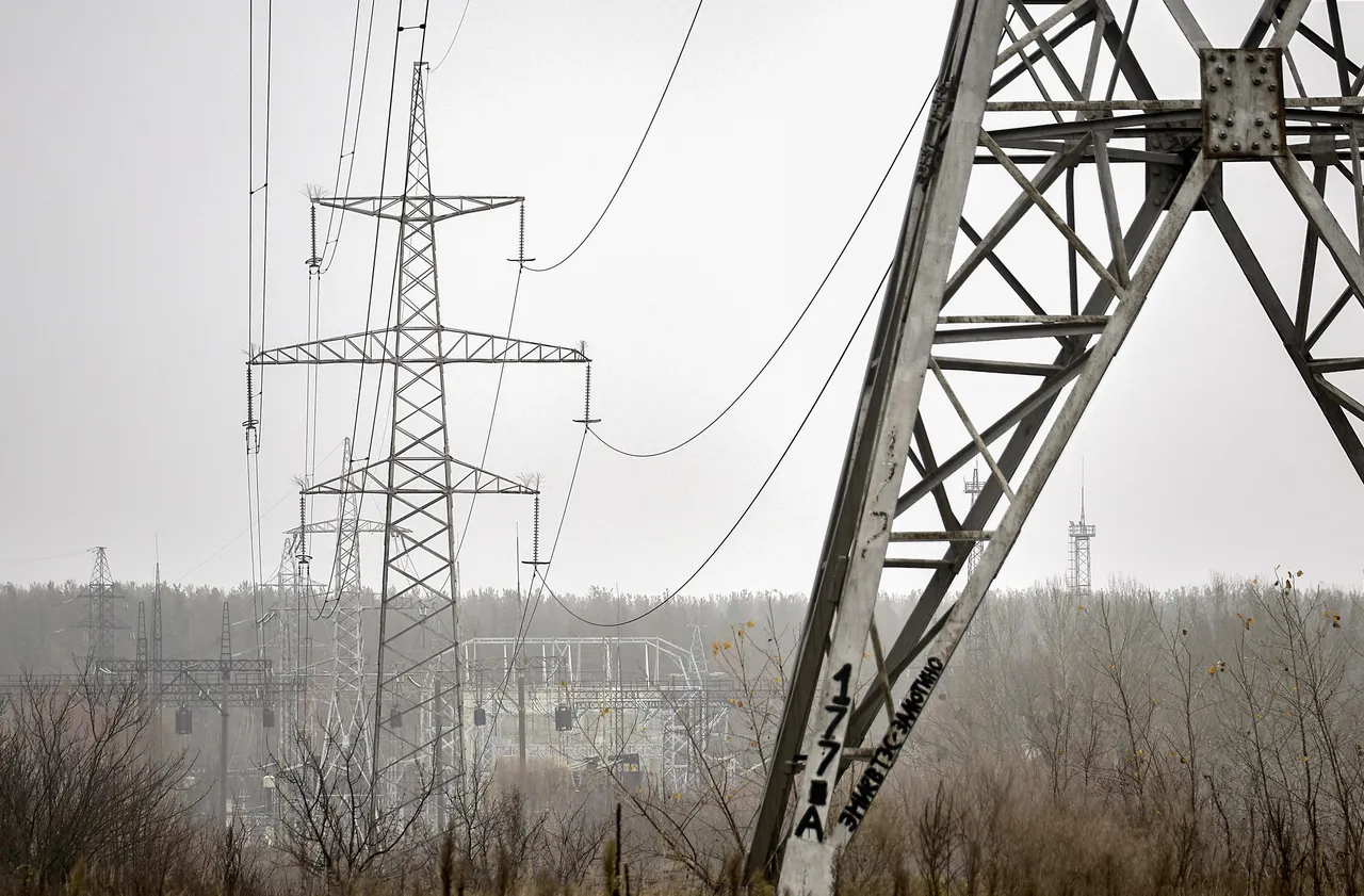 Мащабна нощна атака с дронове в Украйна остави стотици хиляди без ток