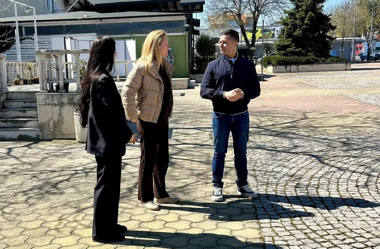 Кметът на Царево инспектира ремонт в Лозенец, подготвят и ново площадно пространство (СНИМКИ)