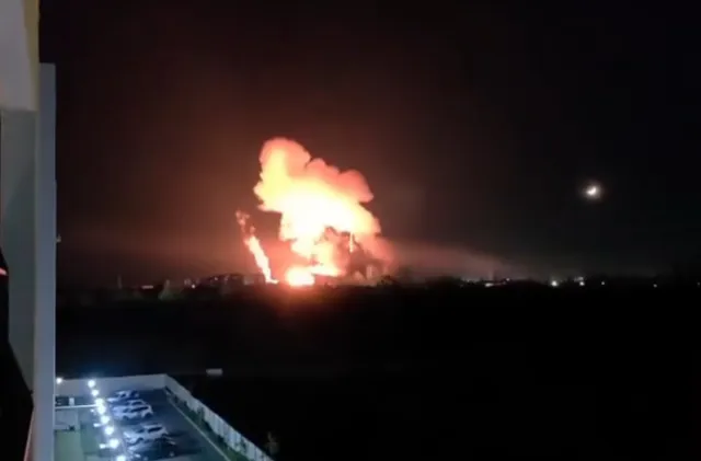 Взривове и пожар в ТЕЦ „Букурещ-Запад“: Хиляди останаха без топла вода (ВИДЕО)