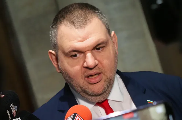 Пеевски поздрави Радев: Народът избра кой да носи отговорността за управлението
