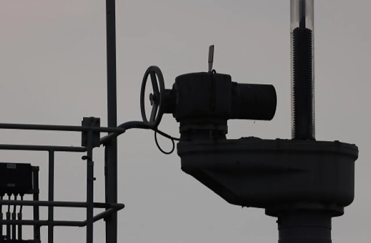 Украински дрон предизвика пожар в нефтена станция на Транснефт в Русия