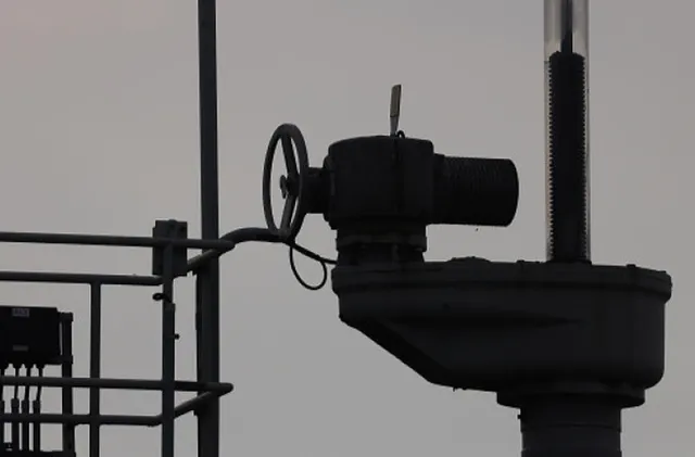 Украински дрон предизвика пожар в нефтена станция на Транснефт в Русия