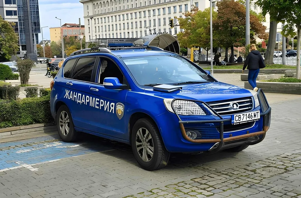 Трима братя нахлуха в дом и пребиха мъж в Трън