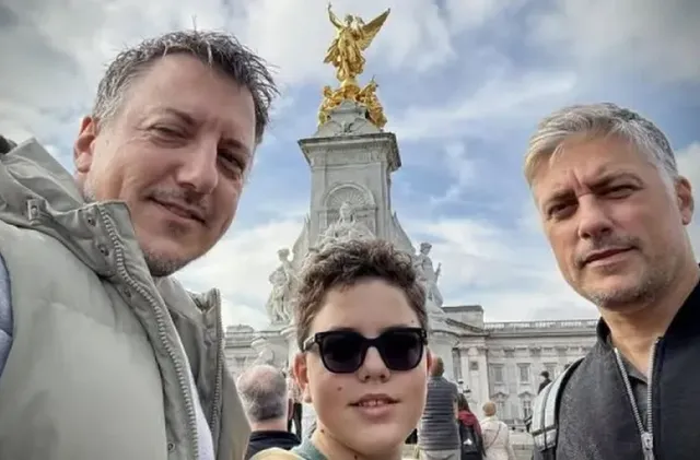 Братя Карамазов и Александров по различни пътища към успеха – сцена, кухня и световен елит