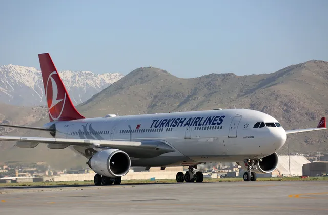 Пожар в гума на самолет на Turkish Airlines в Катманду