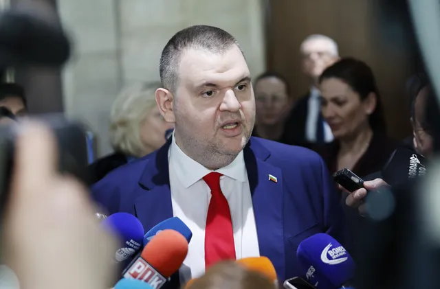 Съдът решава дали НСО да разкрие цената на охраната на Пеевски