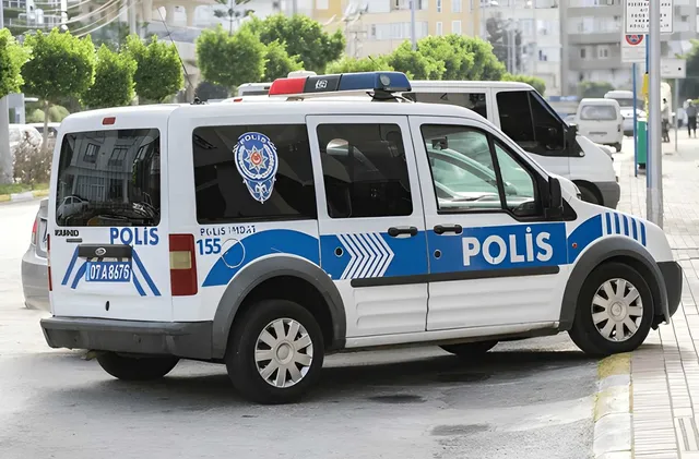 Удар срещу ИДИЛ в Турция: Разбиха мрежа за финансиране на тероризма, 43-ма са арестувани