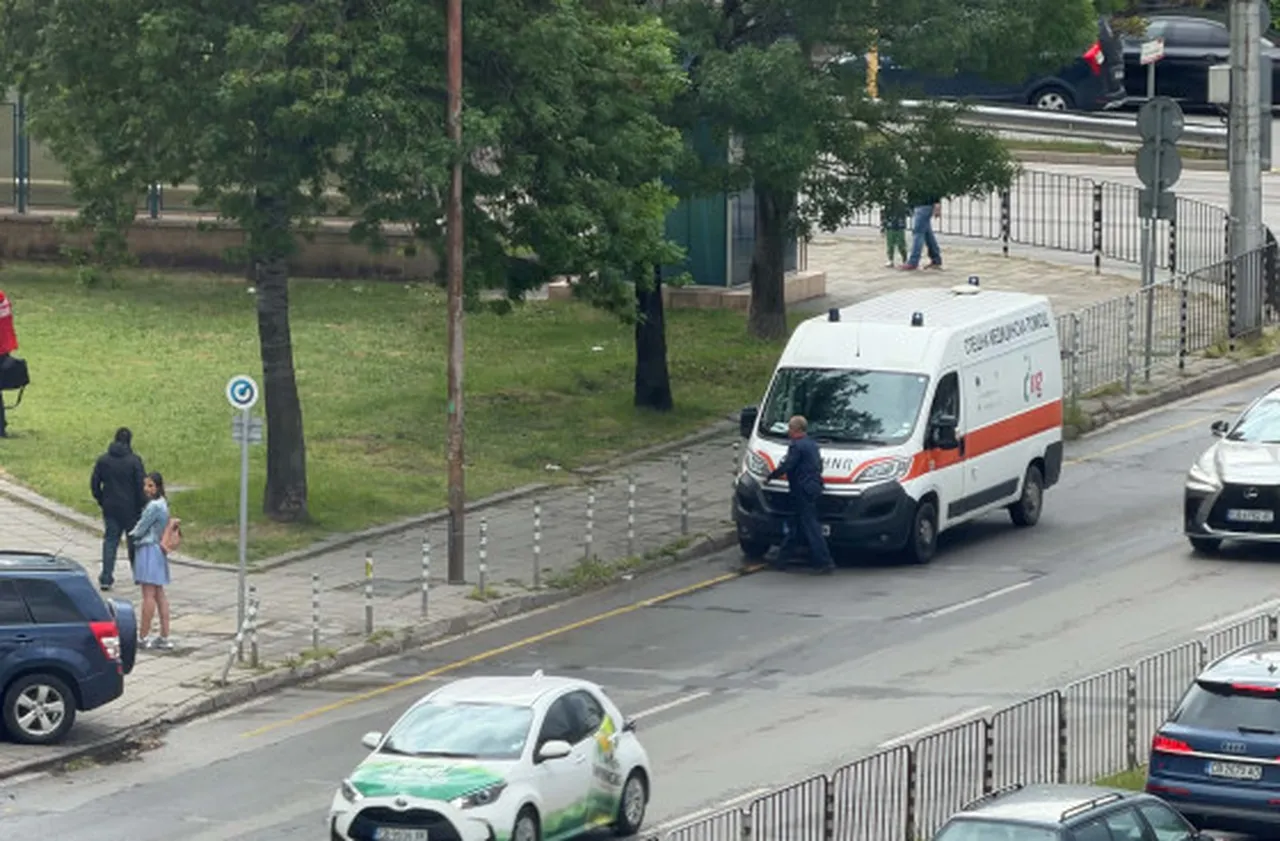 Мъж почина на метростанция „Опълченска“ в центъра на София