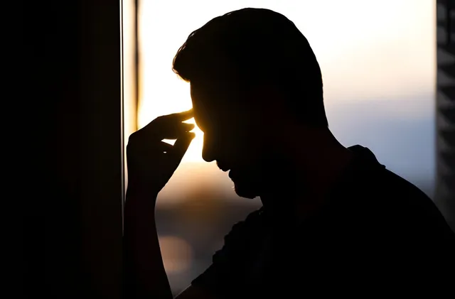 Студент почина след съмнение за менингит в Южна Англия, още двама са под наблюдение