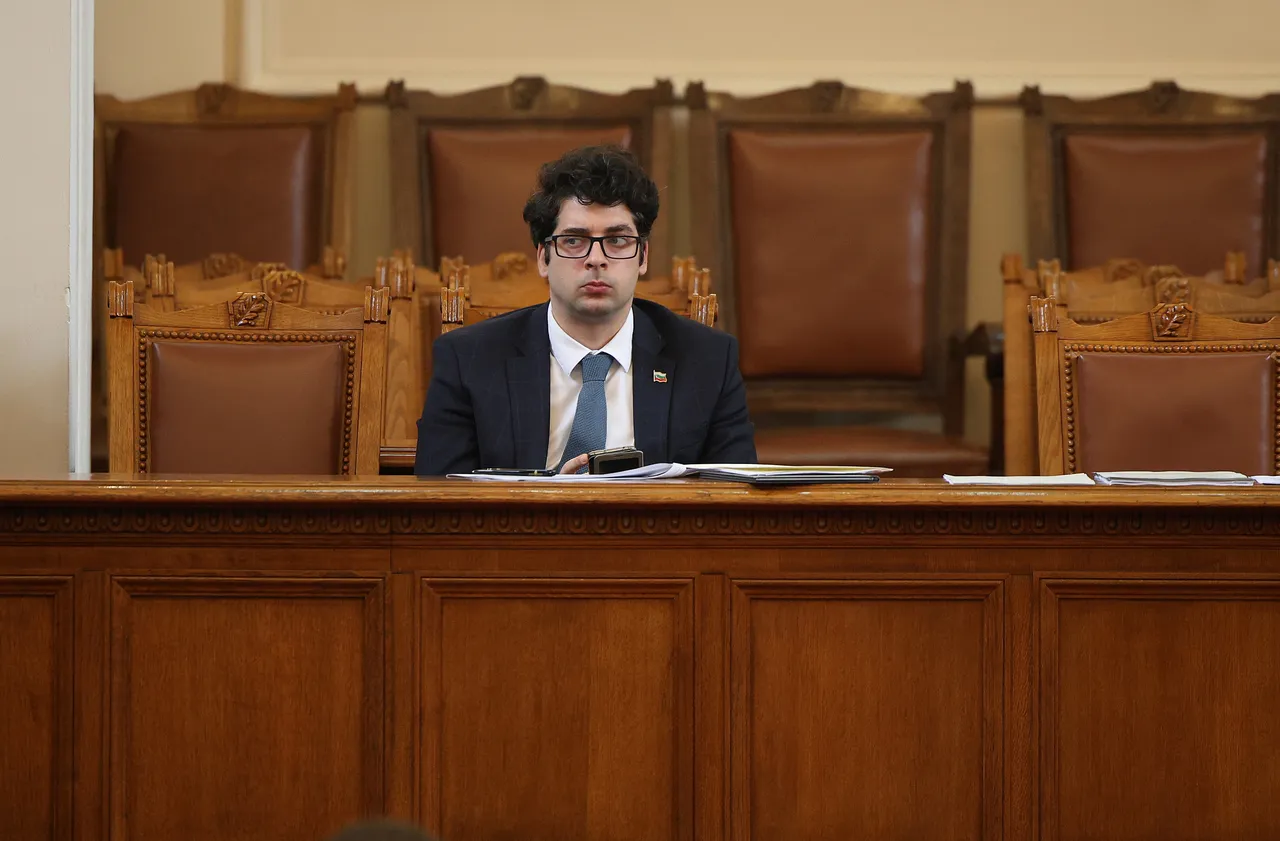Пеканов: Инфлацията е основен проблем – държавата трябва да засили регулациите и контрола върху цените