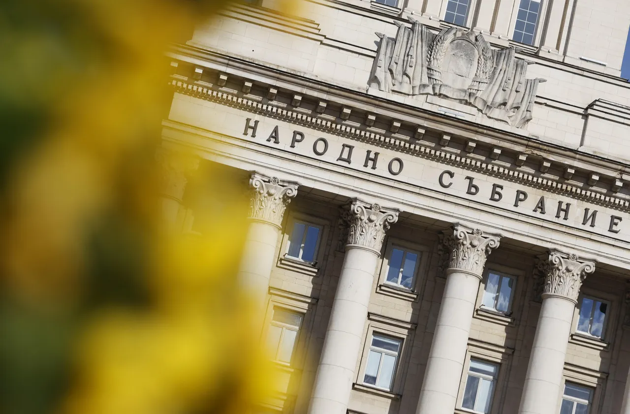 Парламентът отхвърли изслушване на вътрешния министър и комисия за „Осемте джуджета“