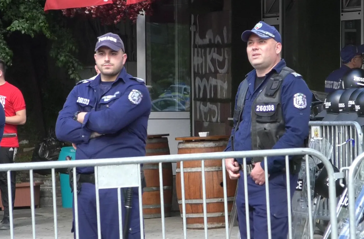 СДВР задържа няколко души при акция срещу наркоразпространението в столичния квартал „Дружба“