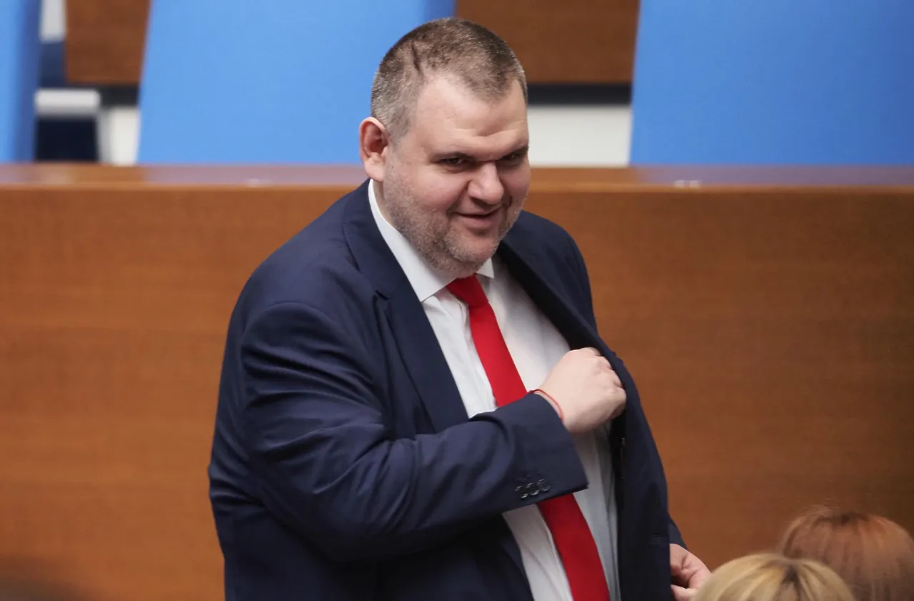 Пеевски сезира прокуратурата за твърдения на ДБ относно негови задгранични пътувания
