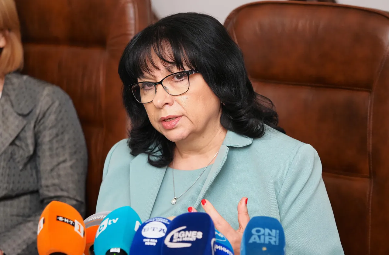 ГЕРБ обвини Румен Радев в лъжи за дефицита и бюджета