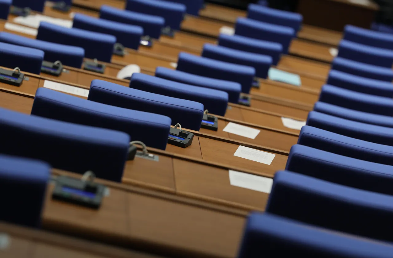 Парламентът прие ключов антикорупционен закон за отключване на средства по ПВУ