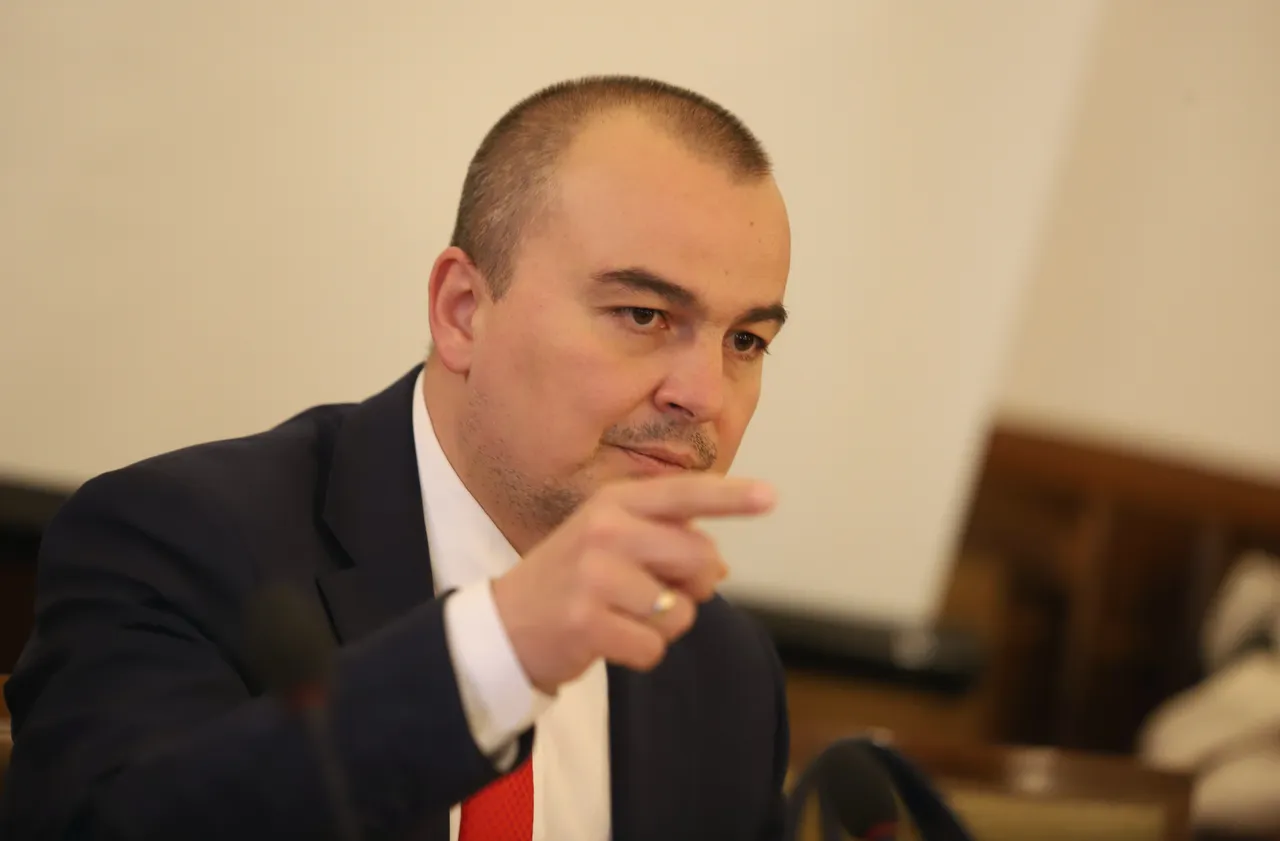 Министър Абровски: Община Варна е отговорна за „Баба Алино“