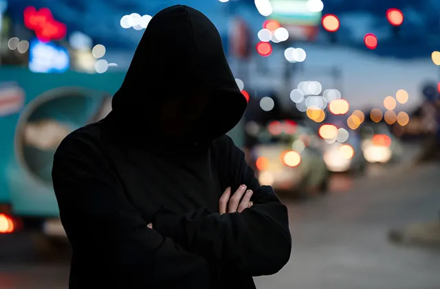 18-годишен тийнейджър напръска жена със спрей в Хасково