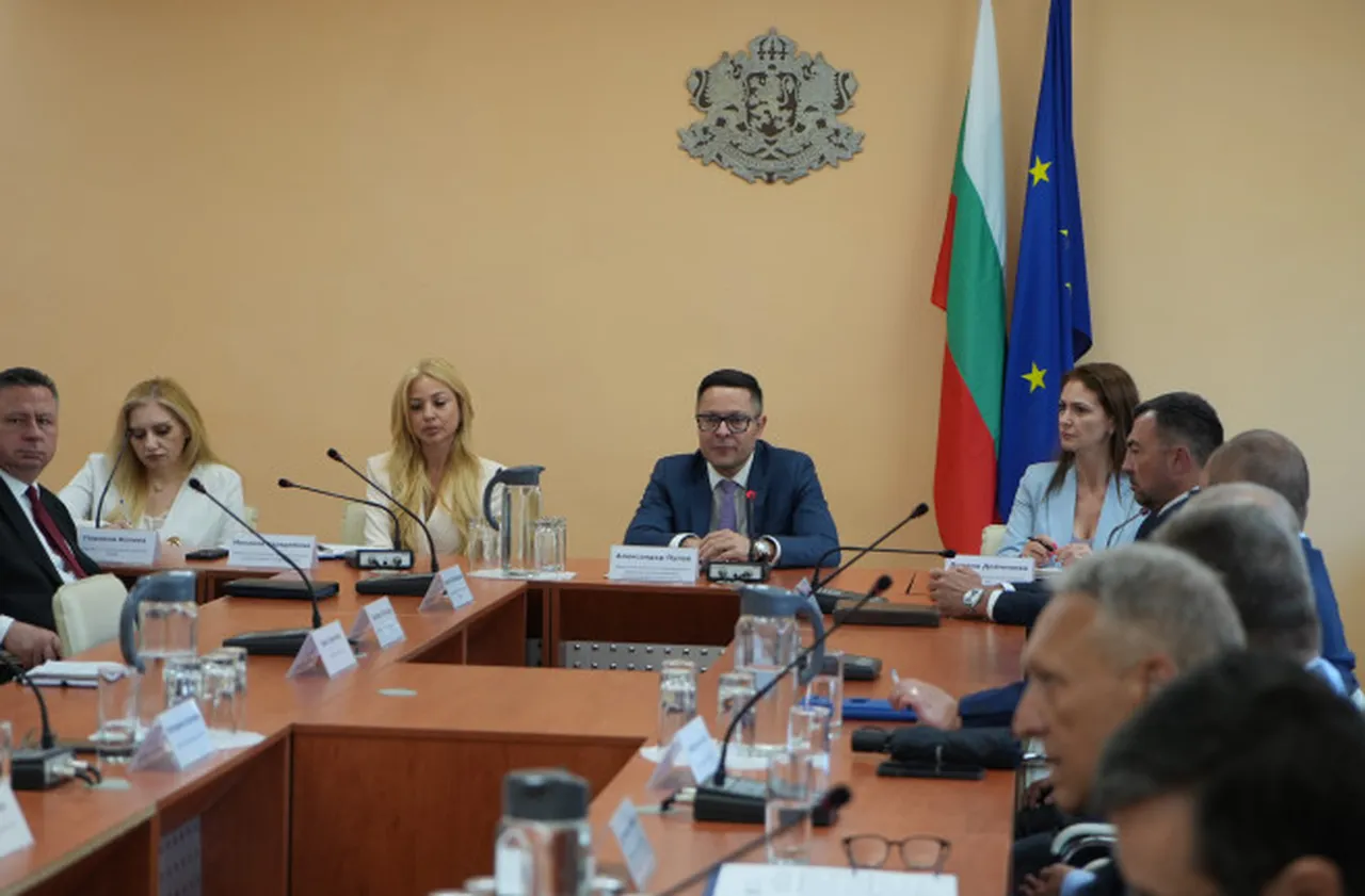 Министерството на икономиката започва мащабна административна реформа за намаляване на бюрокрацията