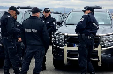  Разбиха канал за трафик на мигранти през България