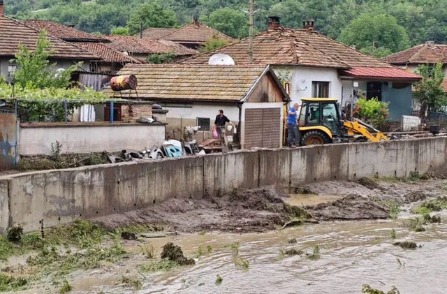 Отменят бедственото положение в Тича
