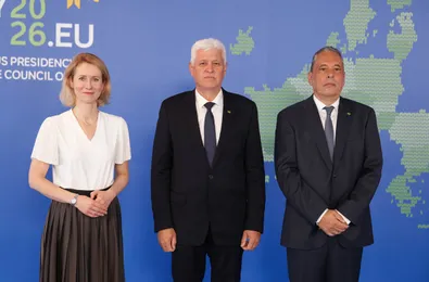 Стоянов призова за повече подкрепа за малките фирми в отбраната на ЕС