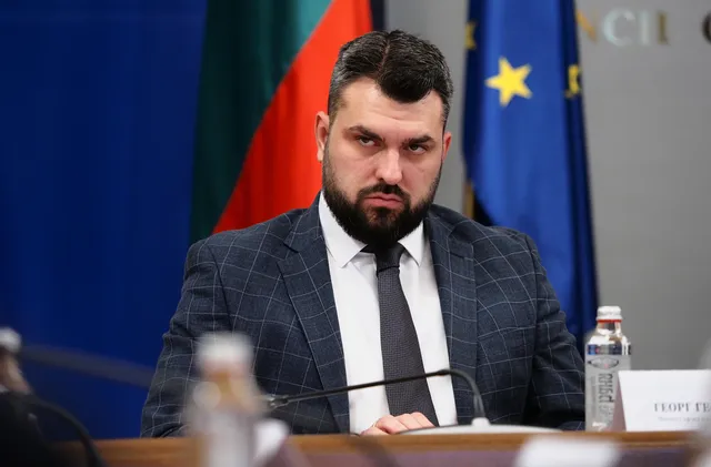 Георг Георгиев: Смесени послания на властта за Украйна застрашават позициите на България