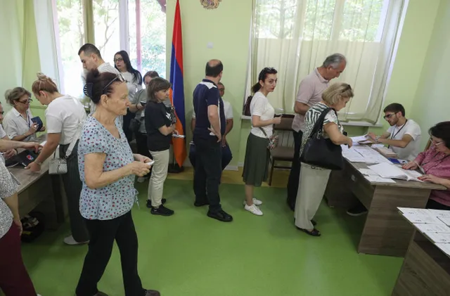Опозиция в Армения поиска анулиране на резултатите от парламентарните избори