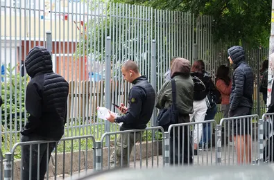  Започнаха матурите за седмокласници и десетокласници по български език