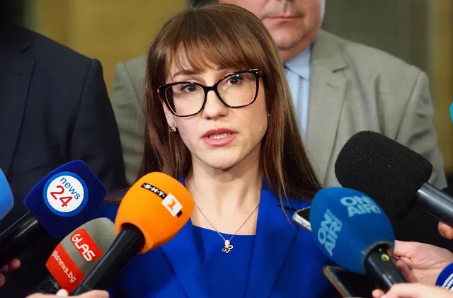 Разбиха мащабен канал за мигранти: Откриха 104 златни кюлчета при акция в четири града 