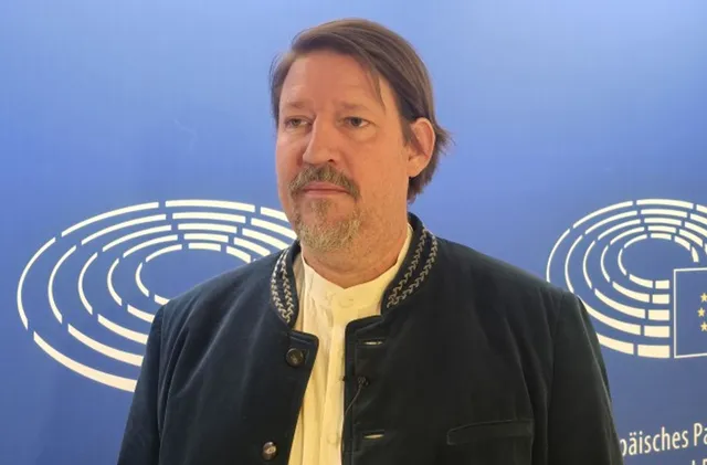 Европарламентът подкрепи доклада за РСМ и запази текста за общата история с България 