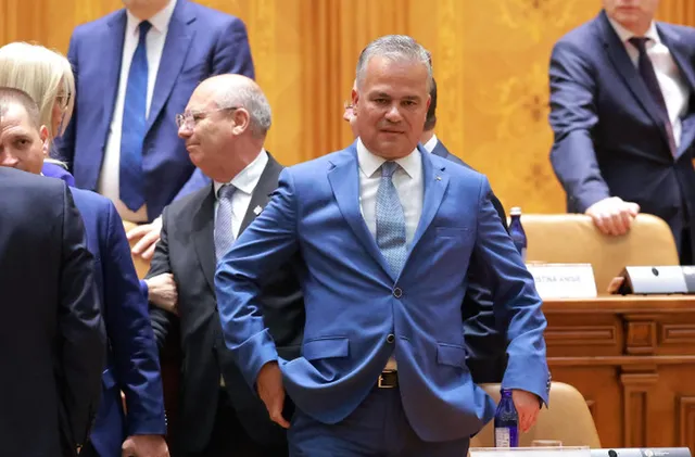 Политическата криза в Румъния се задълбочава след провален вот за нов премиер