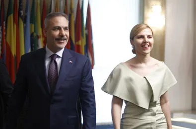 Велислава Петрова: Облеклото ми не е тема, важни са разговорите с Турция