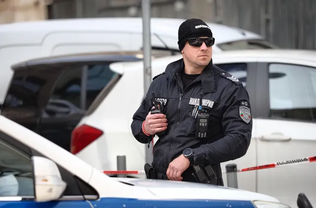 Евакуираха гимназия в Стара Загора заради боеприпас 
