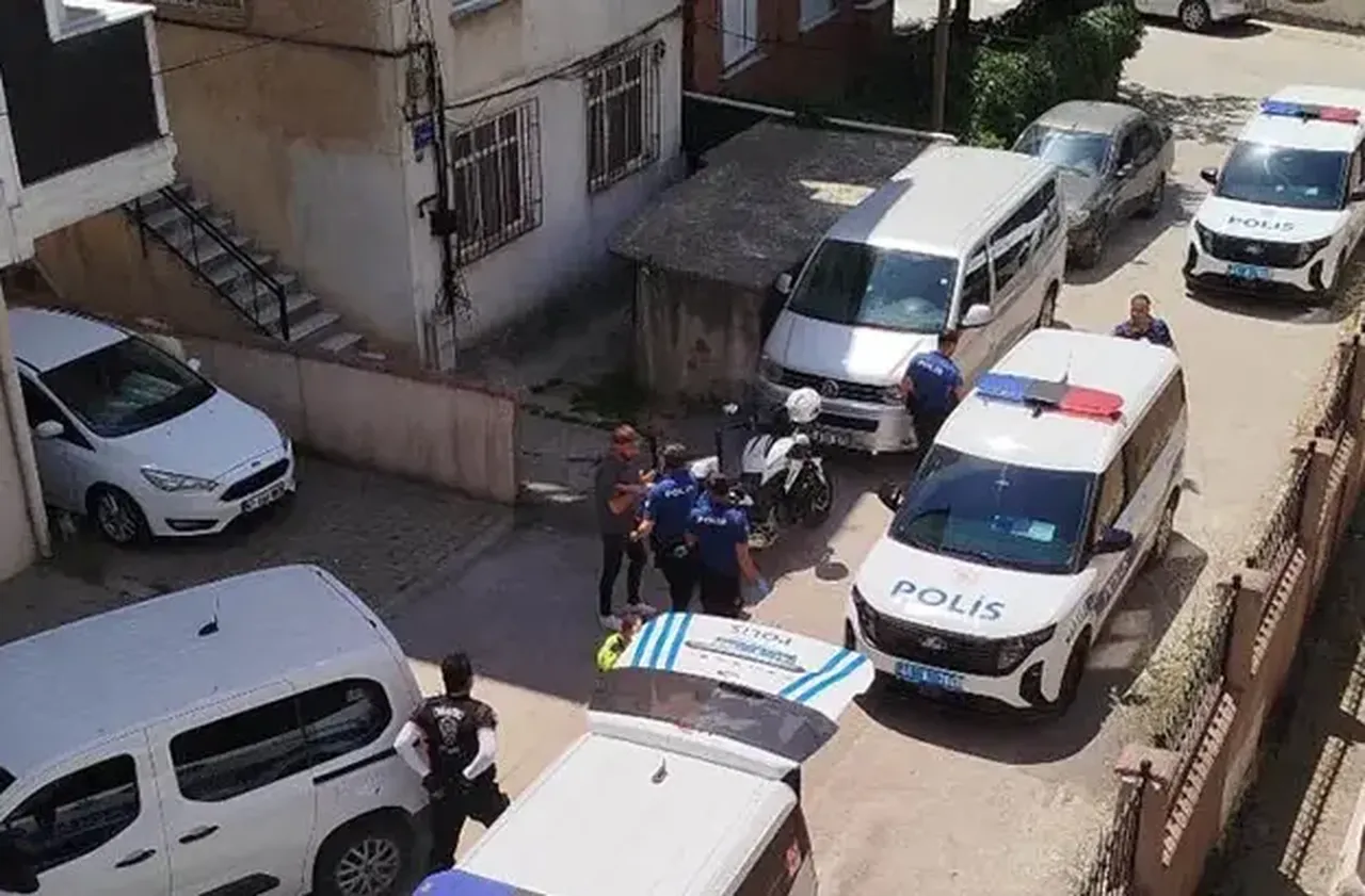 18-годишно момиче почина, след като беше простреляна в главата в дома си в Коджаели