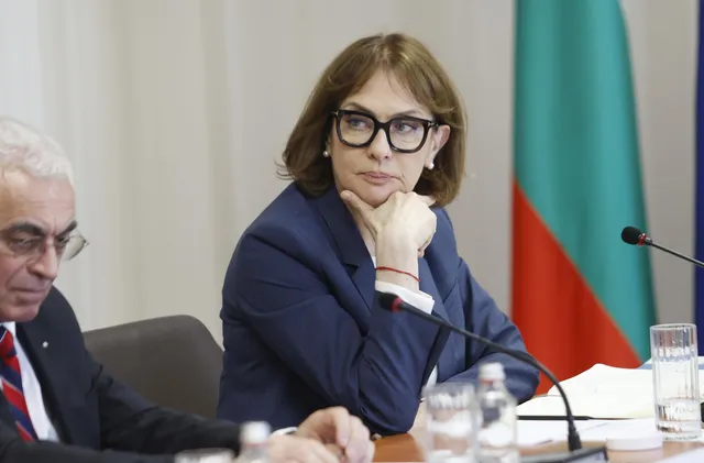 Нейнски: Няма сделка между визите за САЩ и американските самолети 
