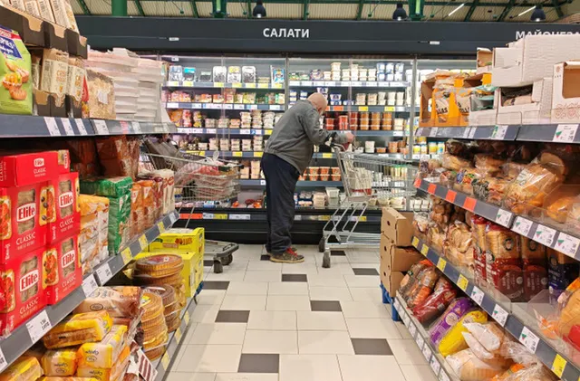 КНСБ: Малката потребителска кошница поскъпна с близо 9% за година 