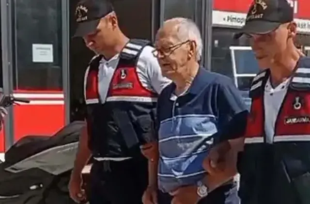 Арестуваха шефа на кредитна кооперация в Турция след разследване за злоупотреби 