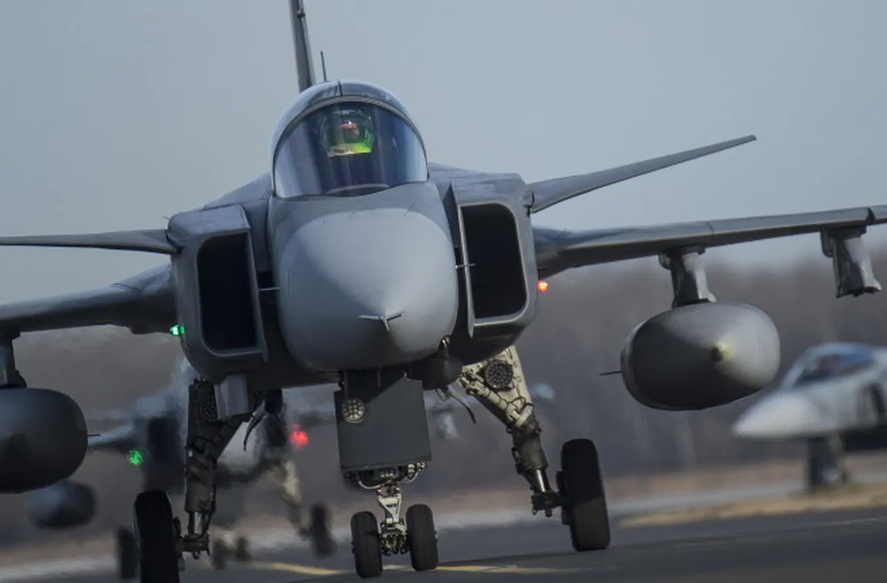 Швеция продава на Украйна 16 изтребителя Gripen E за 2,5 млрд. долара
